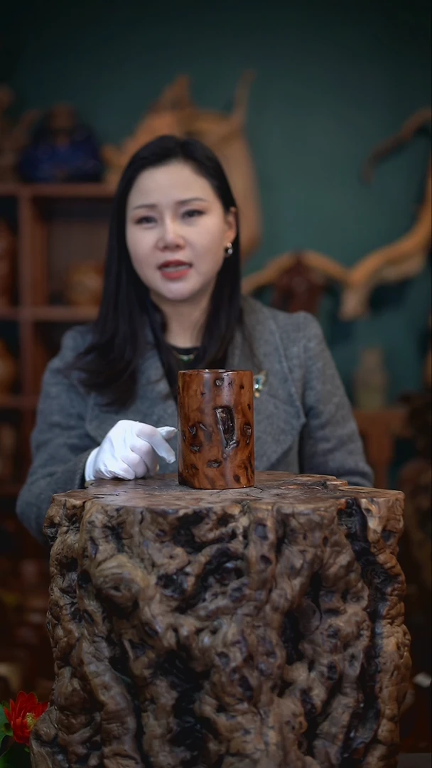 【闪购商品】枣木雷击枣木笔筒