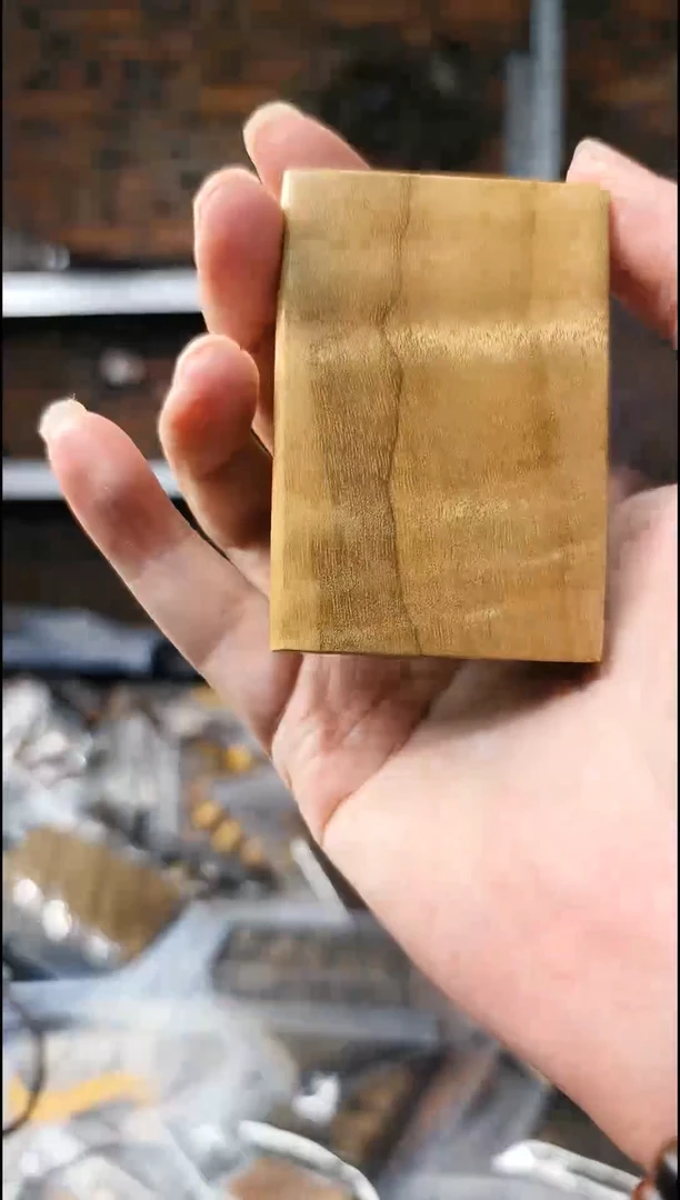 【闪购商品】金丝楠无事牌手把件