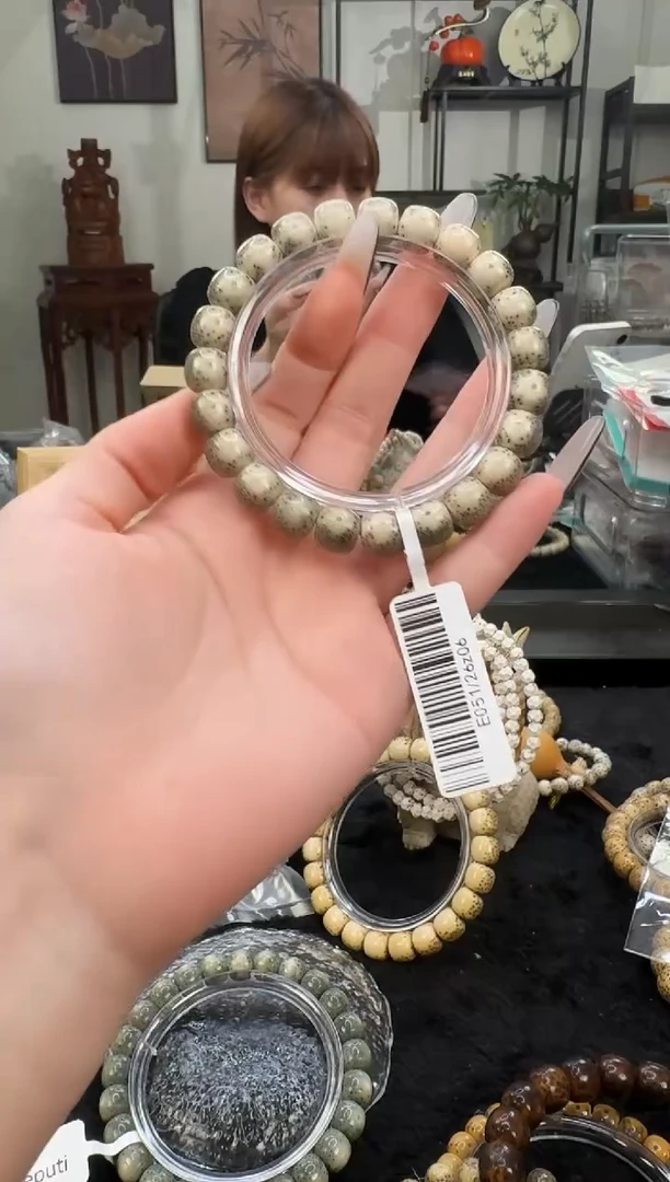 星月菩提手串D27单圈手串10X9 E051