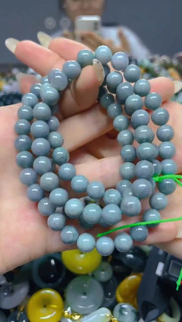 颈饰未镶嵌翡翠8MM/ J /翡翠A货，一件也是批发价