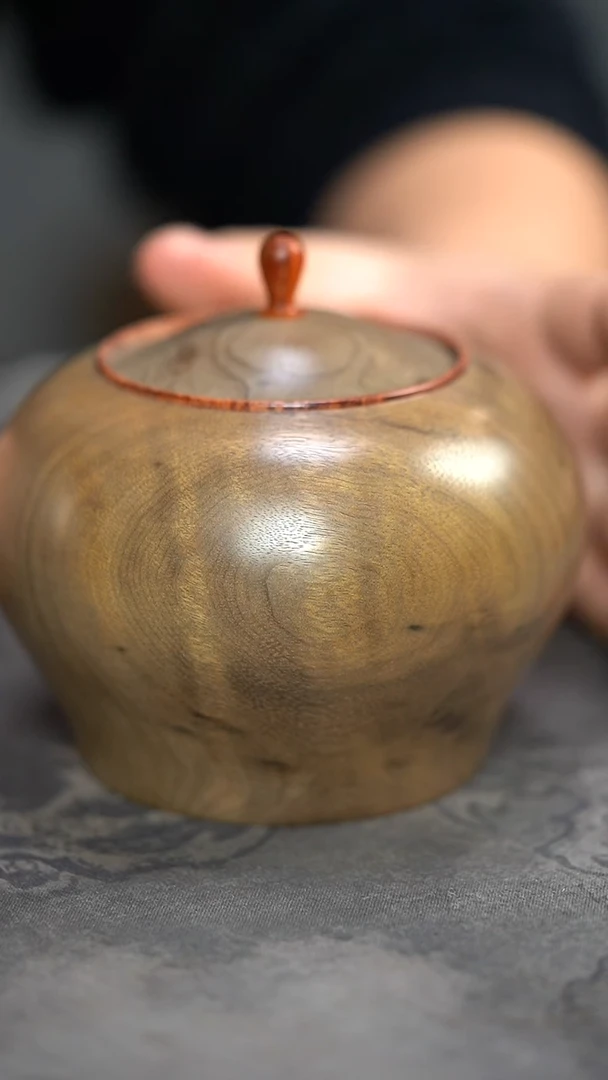 【闪购商品】金丝楠木雕668号阴沉料满花纹精工茶仓茶叶罐