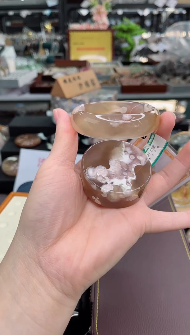【闪购商品】石英质玉手镯未镶嵌56圈口（赠品镯心）3570098