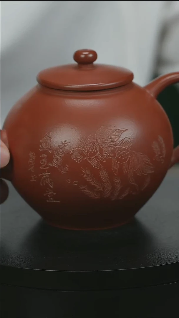 茶壶紫砂L****行H1502徐方梅清水泥贡珠