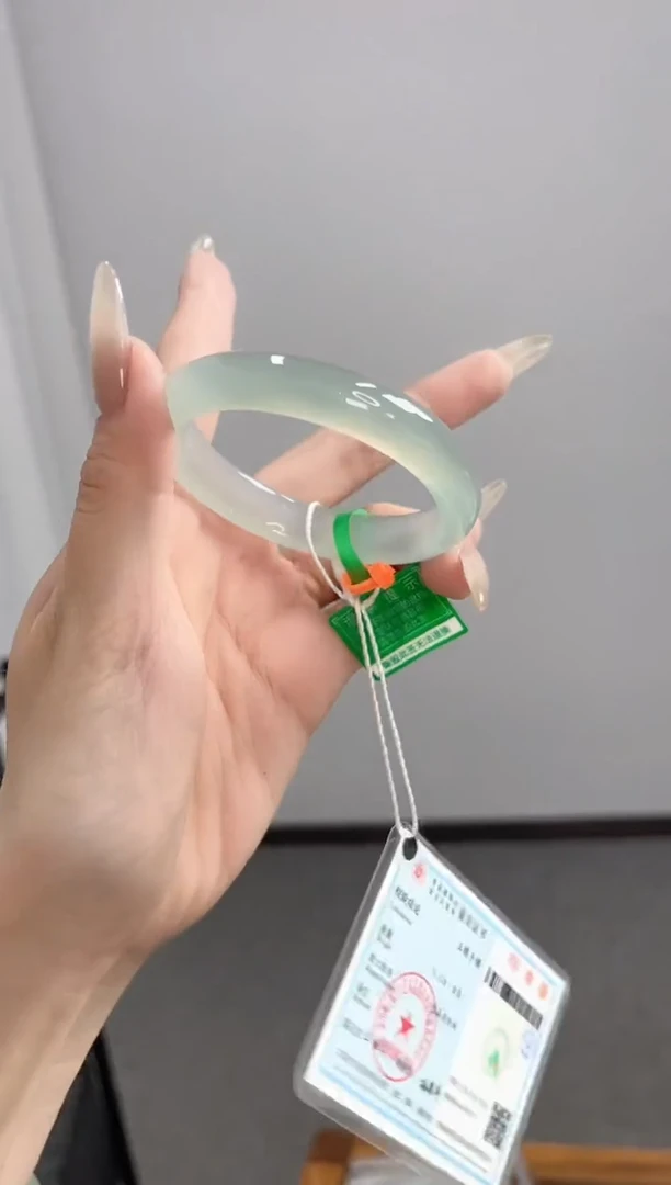 玛瑙/玉髓手镯未镶嵌52圈