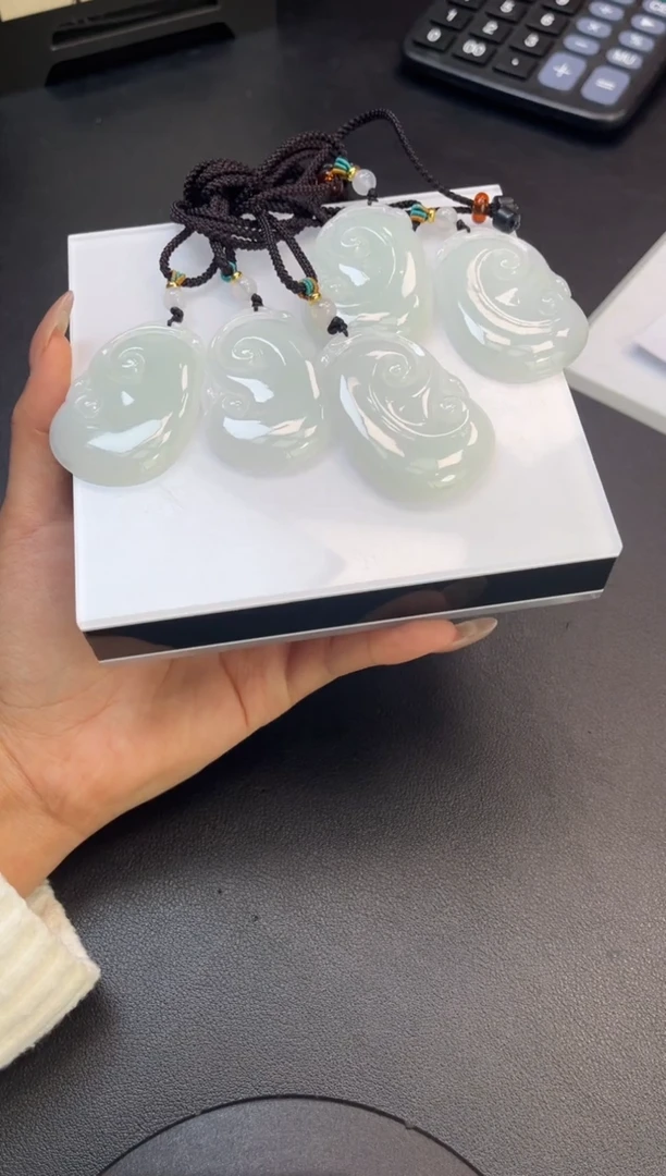 颈饰未镶嵌翡翠如意W356-25092503A多样性发一