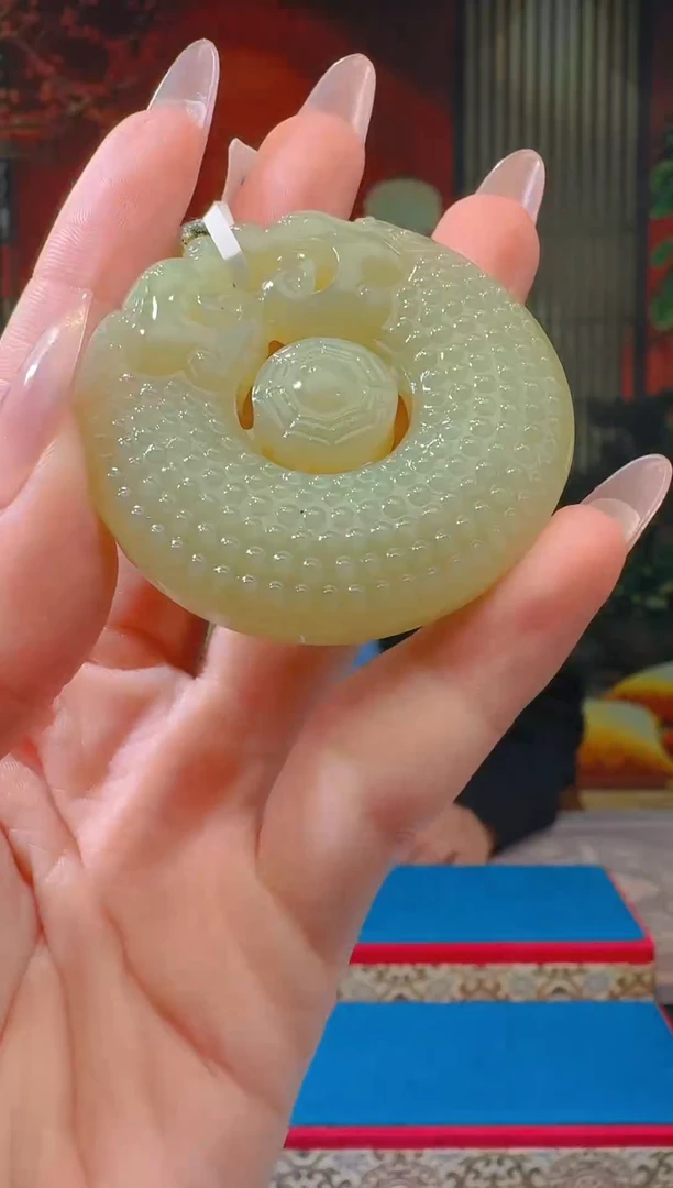 定制和田玉名家匠心馆和田玉多样性发一