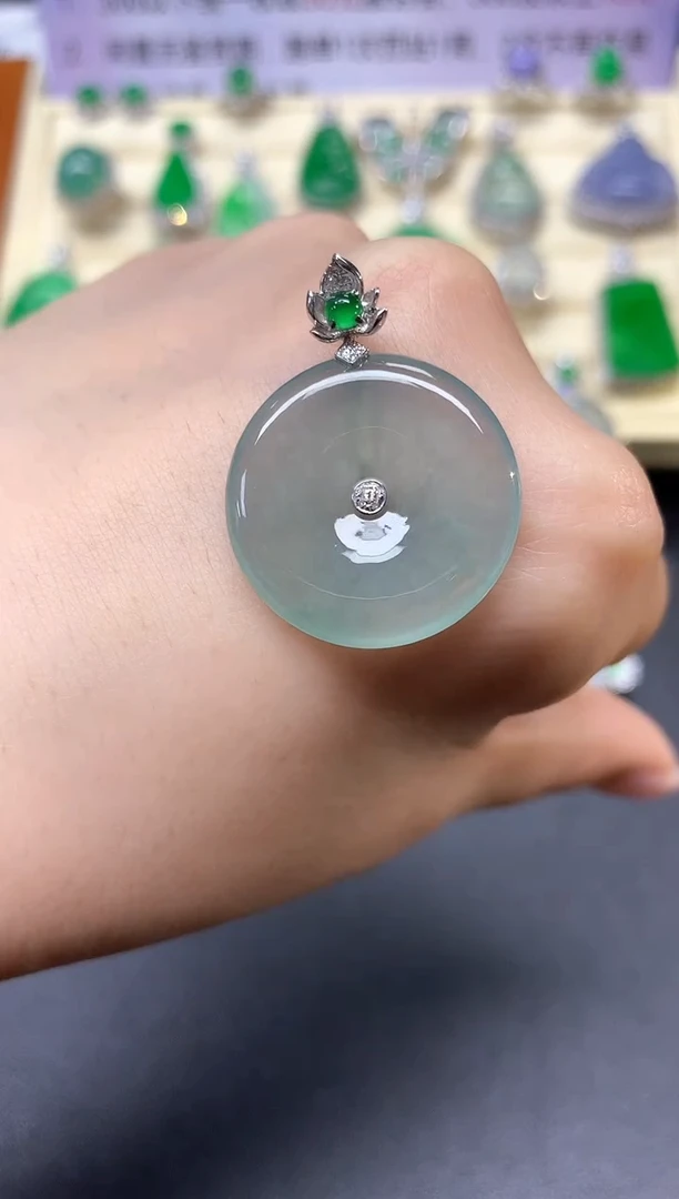 【闪购商品】翡翠吊坠(不含链)18K金镶嵌吊坠|4150+415