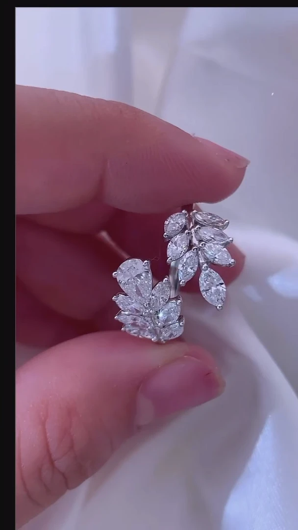 铂Pt950镶嵌实验室培育钻石铂金Pt950戒指排戒麦穗1.472ct