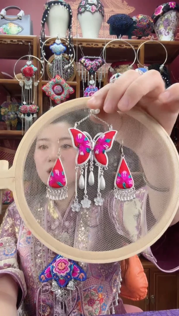 刺绣耳环+项链套装1