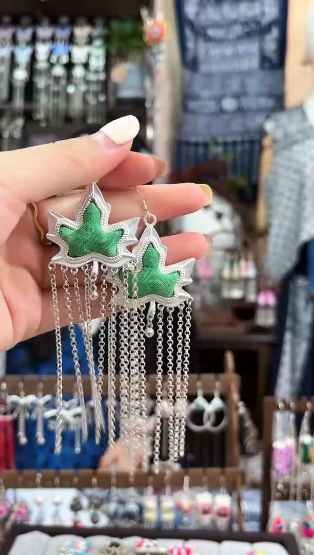 织绣民族风非遗老绣饰品206