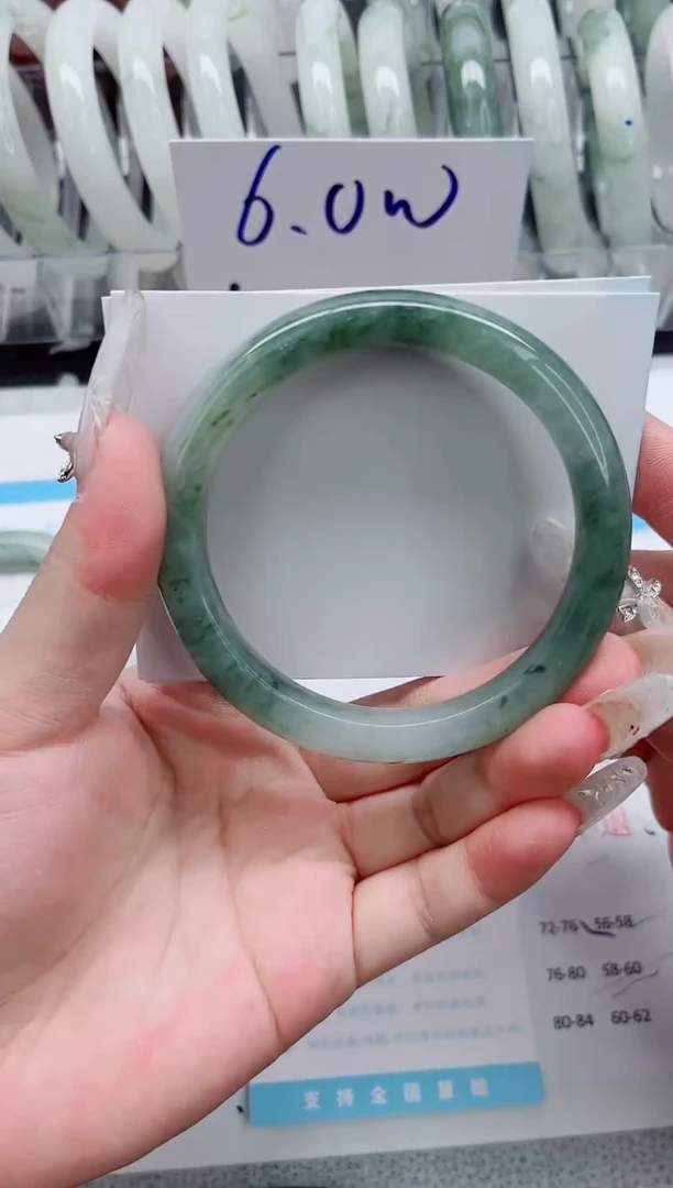 【闪购商品】石英质玉手镯未镶嵌A245-61.7