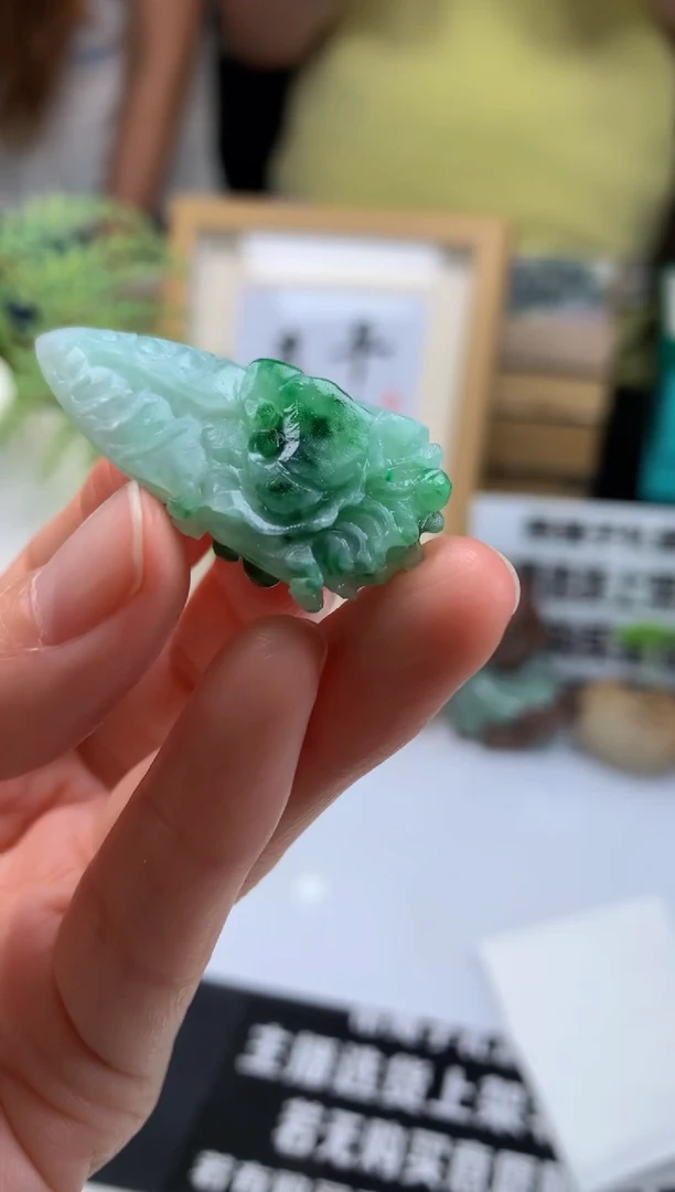 定制翡翠未镶嵌牛---20315