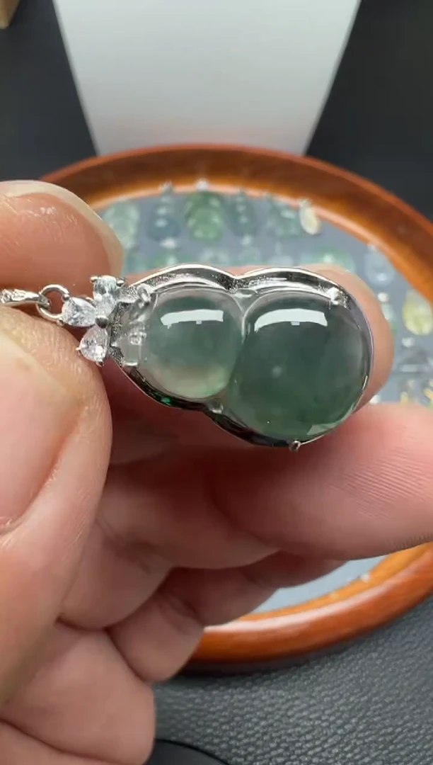 颈饰银S925镶嵌翡翠（7号） 纯天然A货缅甸翡 翠葫芦锁骨吊坠