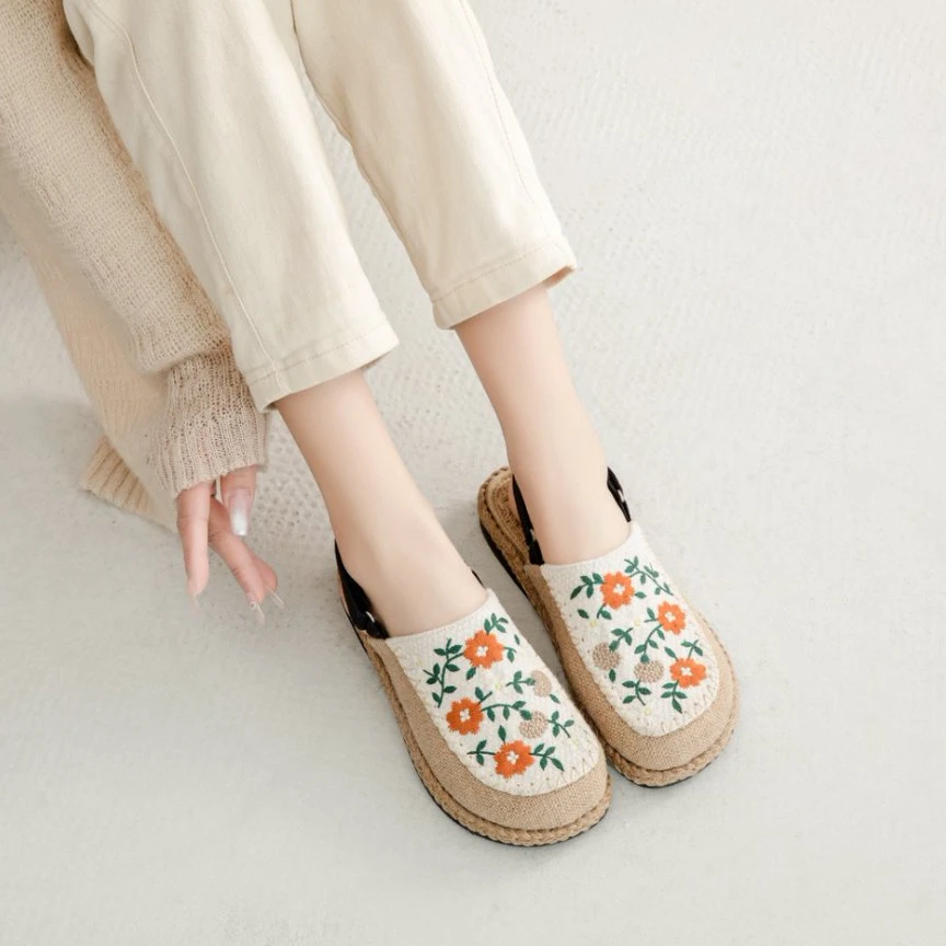 单鞋民族风一脚蹬透气女鞋女注压绣花布鞋居家舒适休闲包头外穿