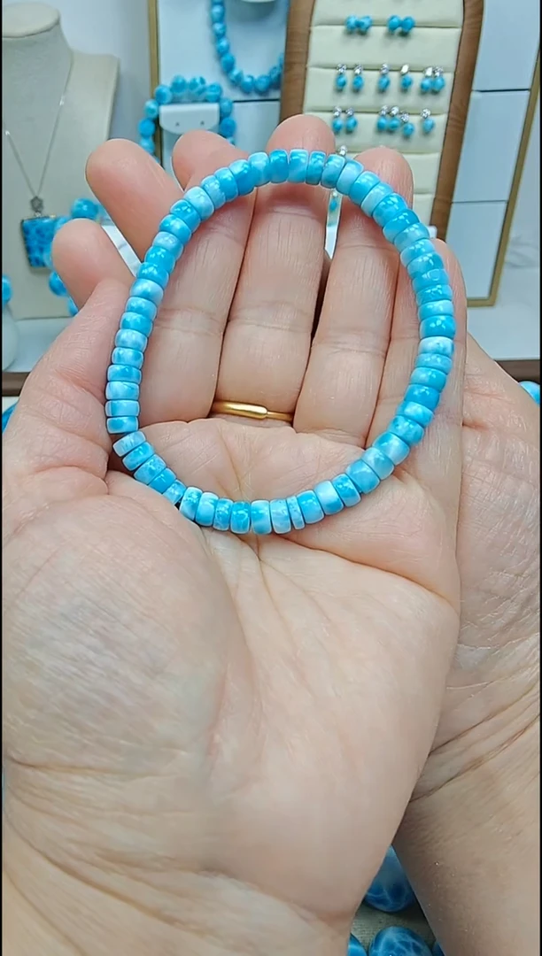 未镶嵌针钠钙石（海纹石）手链多样性发一