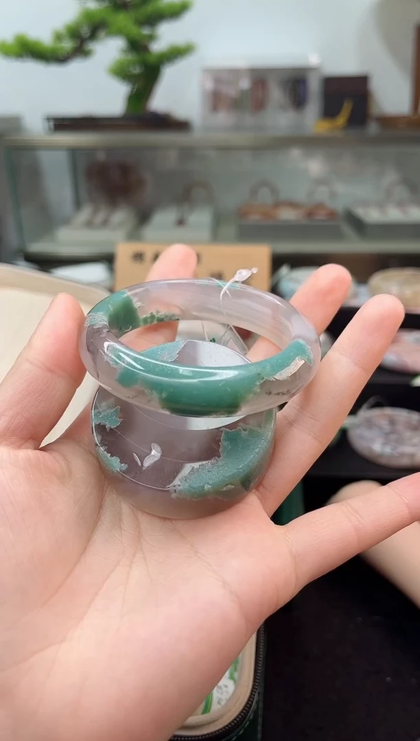 未镶嵌手镯石英质玉54圈口（赠品镯心）2s9351