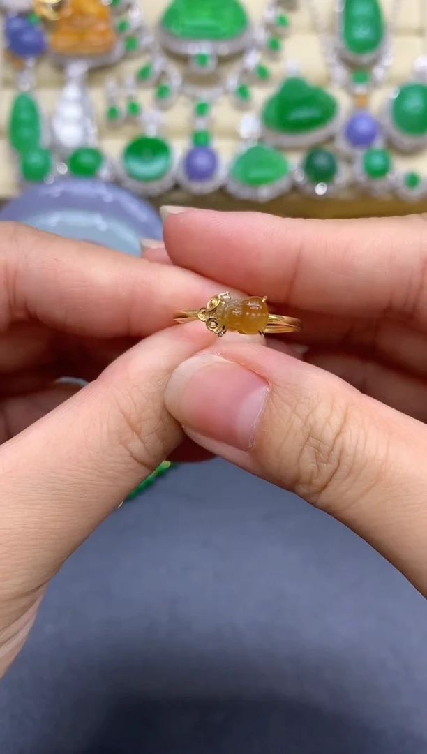 18K金镶嵌戒指翡翠301-中国好珍宝