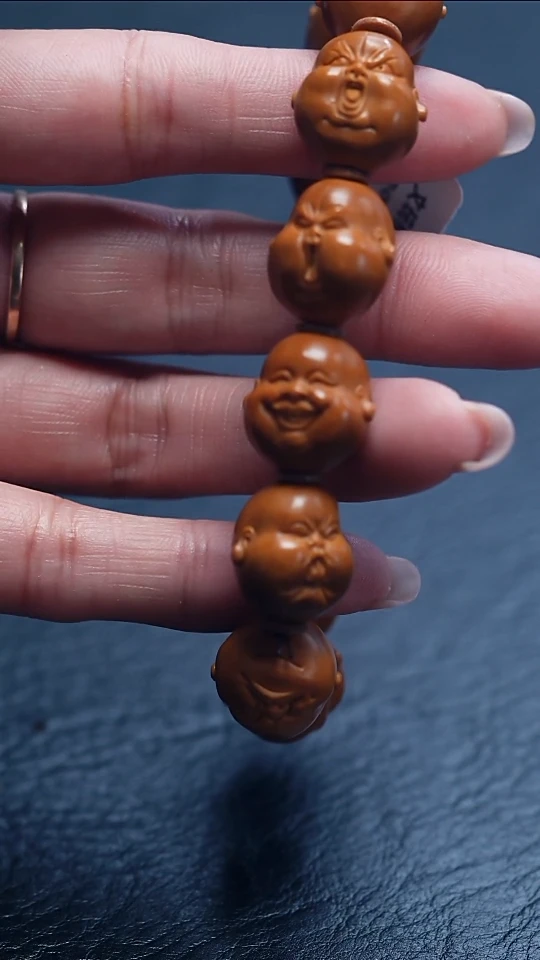 【闪购商品】橄榄核吊坠苏工橄榄核