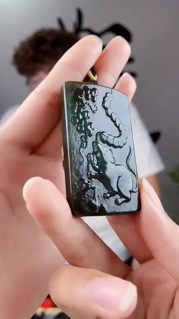 和田玉未镶嵌颈饰拍一发一，多样性发货