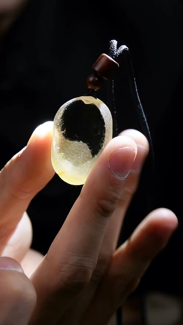 吊坠(赠链)未镶嵌水晶水晶