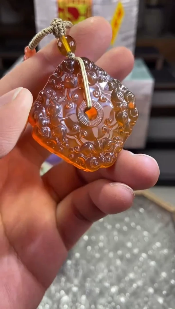 琥珀颈饰未镶嵌貔貅方扣八方来财四季平安