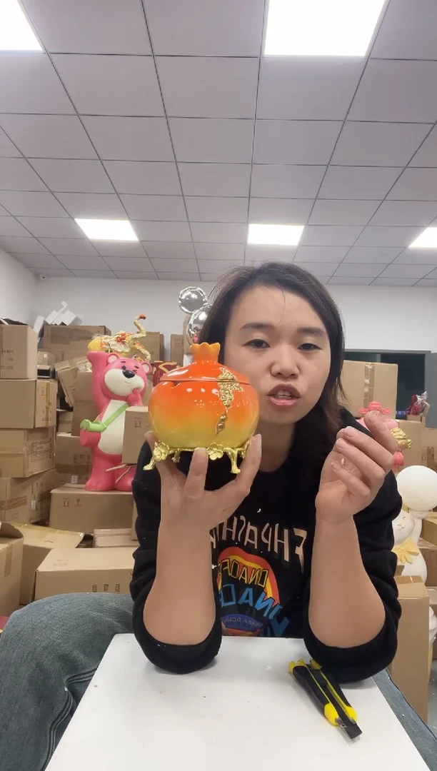 树脂石榴烟灰缸摆件