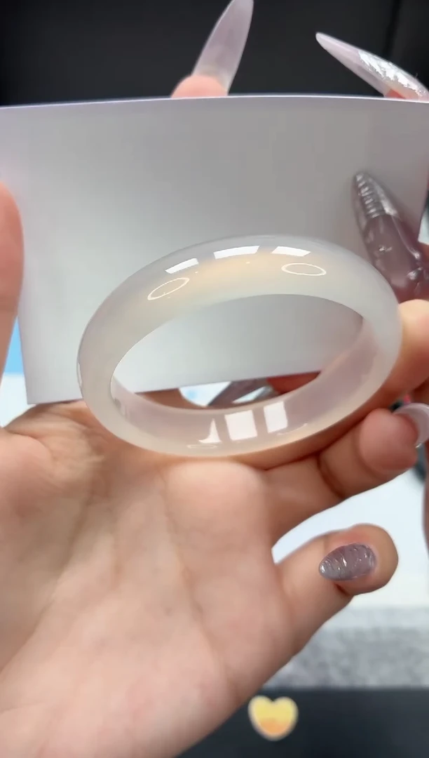 石英质玉手镯未镶嵌178/52荔枝