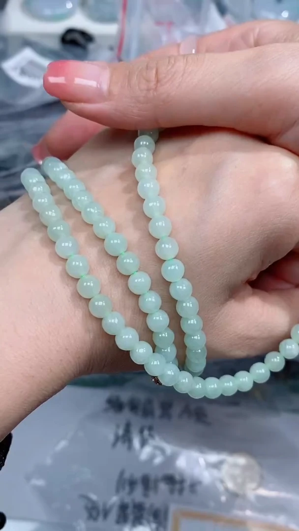 翡翠未镶嵌颈饰珠链