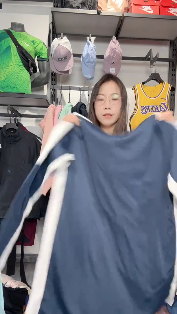 1147   编码 瑕疵款直播间过款为准 尺码 M140