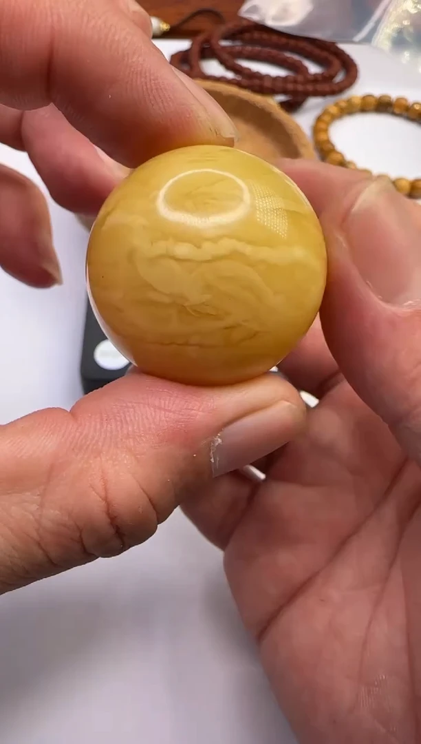 蜜蜡颈饰未镶嵌蜜蜡珠子