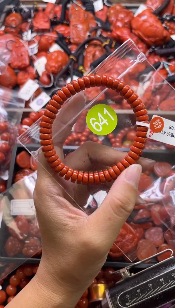 南红玛瑙未镶嵌珠宝奇石641-8+