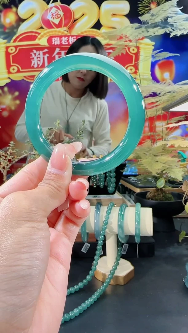 【闪购商品】定制翡翠手镯圆条未镶嵌圈口可选多样性发一