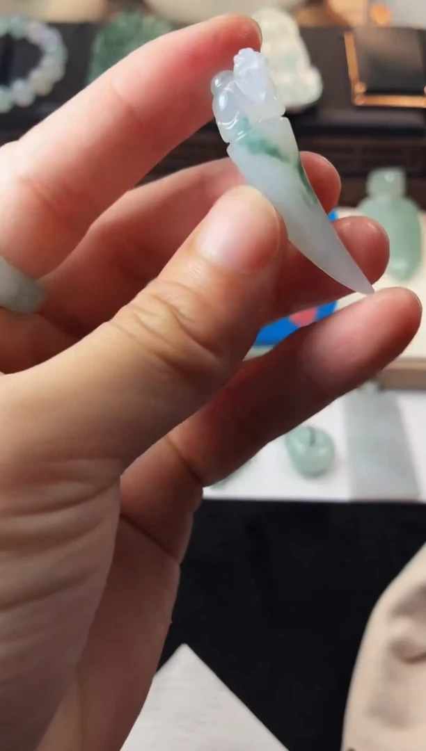 未镶嵌定制翡翠嗨毛货不退不换