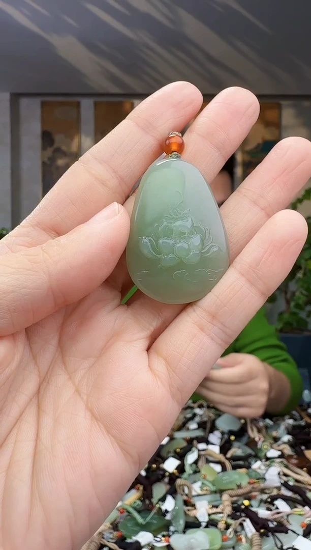 未镶嵌和田玉挂件拍一发一