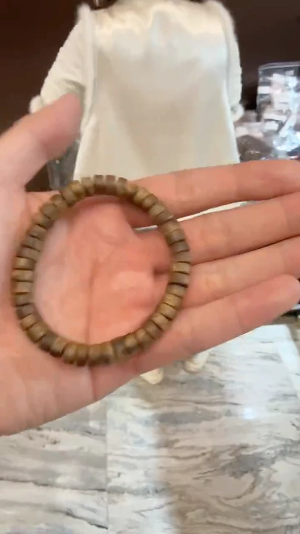 沉香手串06-07厚片珠单圈 多样性发一