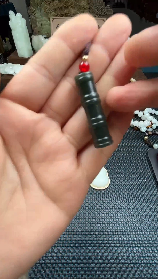 未镶嵌和田玉挂件玺玉珠宝玉器闪购