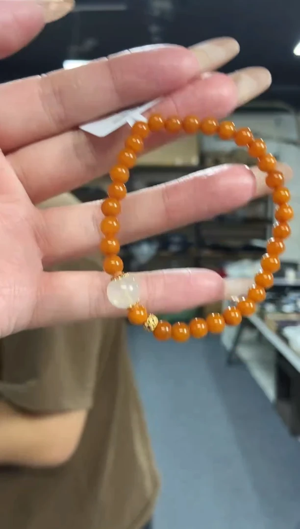 【闪购商品】蜜蜡裸石未镶嵌多样性发其一颜色微差