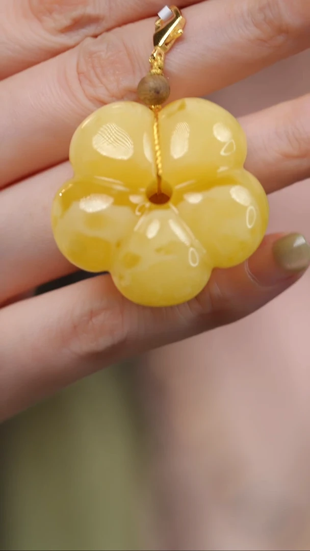 蜜蜡颈饰未镶嵌花