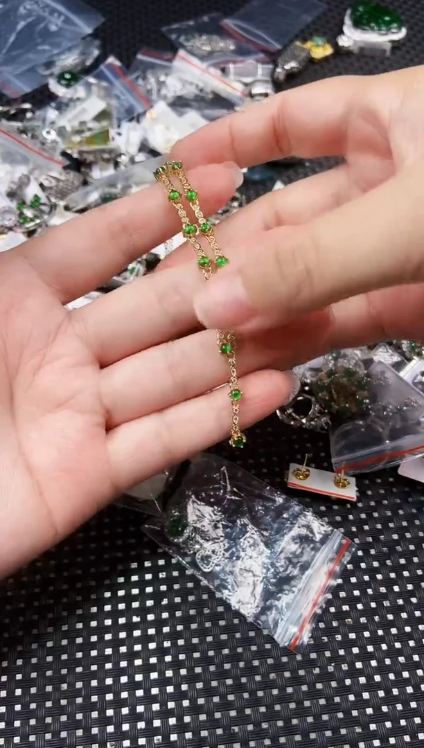 翡翠未镶嵌耳饰1111111111