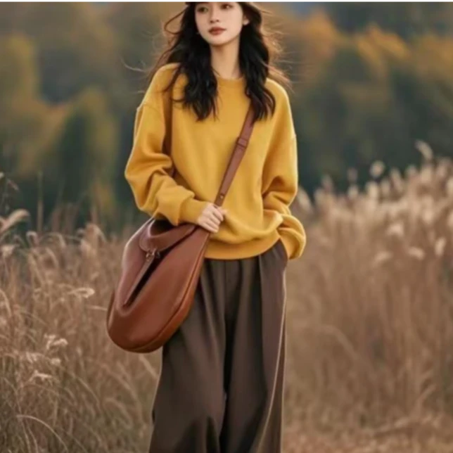 早秋季新款女装多巴胺穿搭配一整套百搭休闲时尚卫衣裤子两件套女