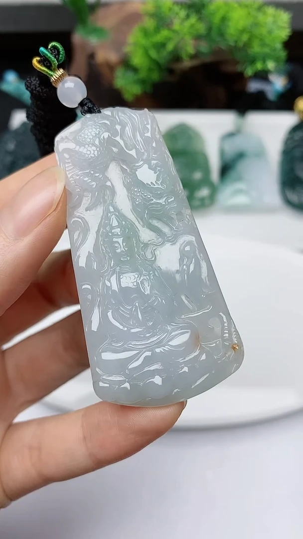 【闪购商品】翡翠颈饰未镶嵌