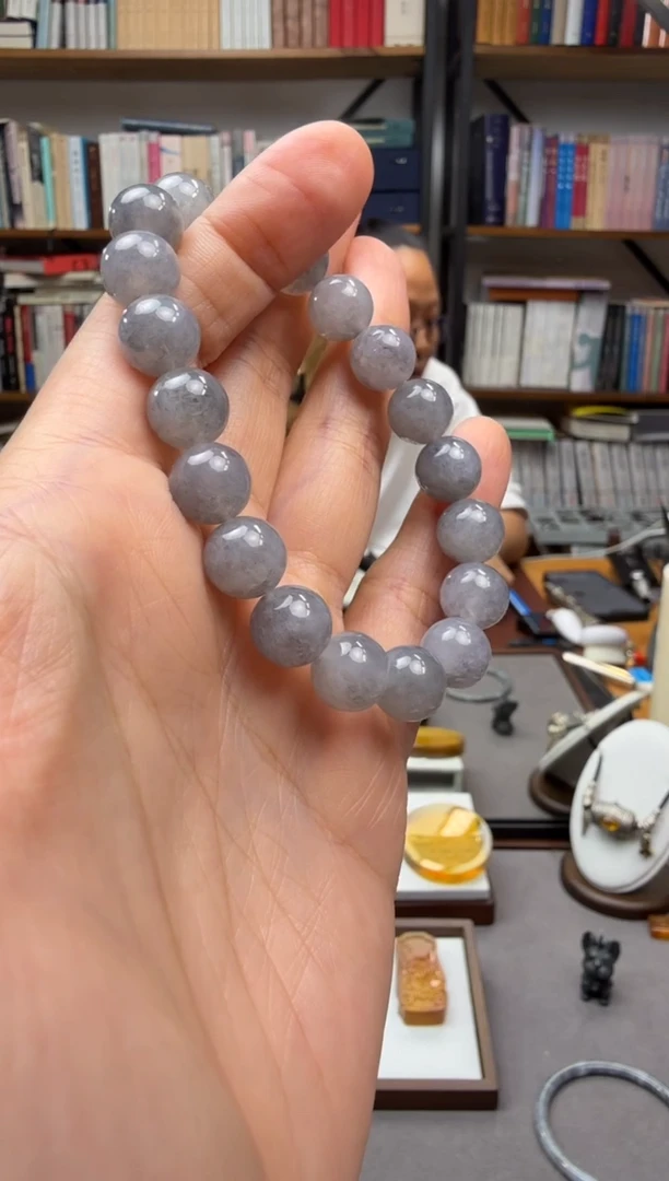 翡翠未镶嵌颈饰手串