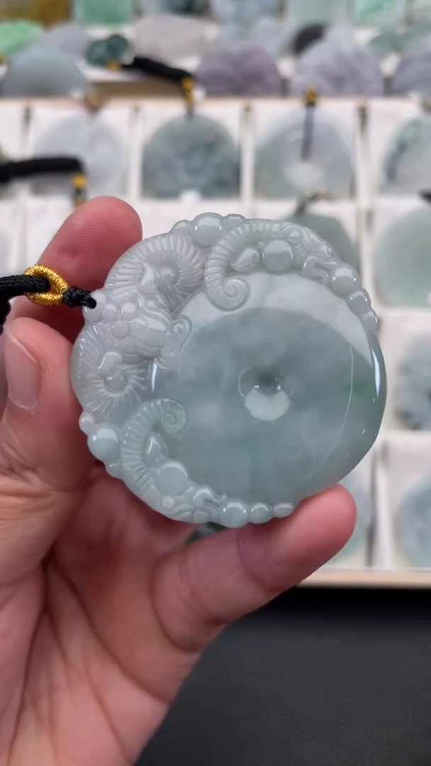 颈饰未镶嵌翡翠天然缅甸翡翠A货238