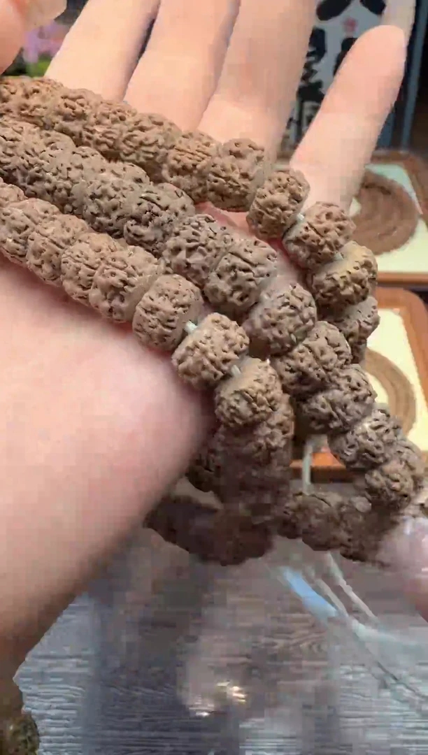 金刚菩提吊坠藏切平细手持