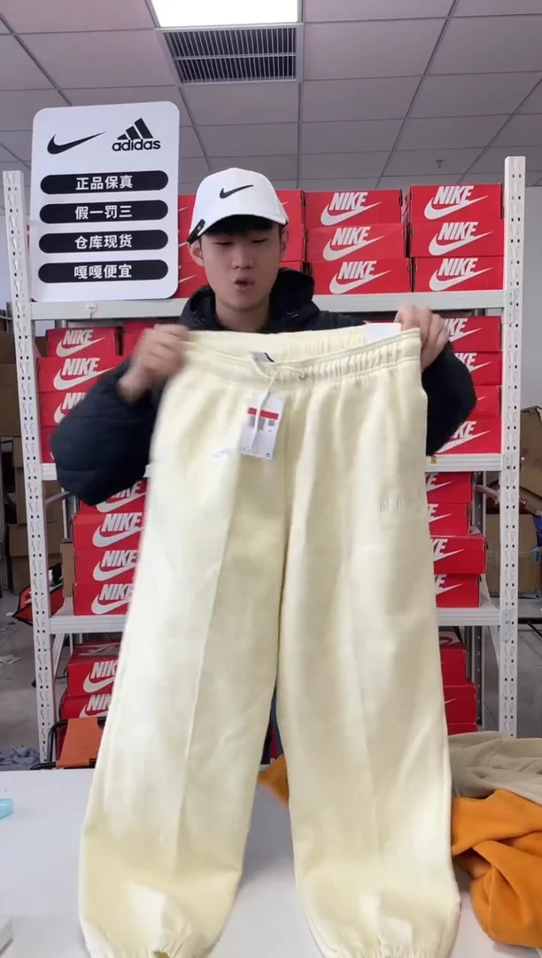 编码258闪购尺165码  Nike/耐克卫衣卫裤以直播间过款为主