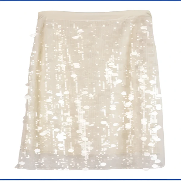 90Q3938菊蕊白燕尾黑半裙