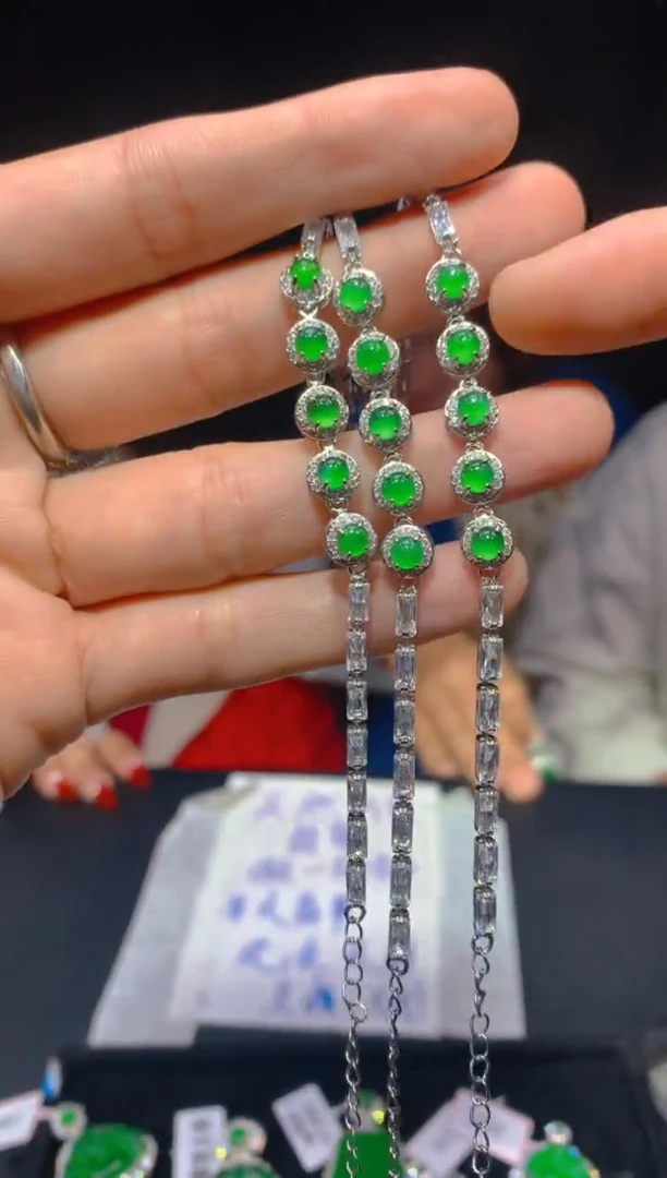 【闪购商品】定制翡翠未镶嵌135多样性发货（发其一）