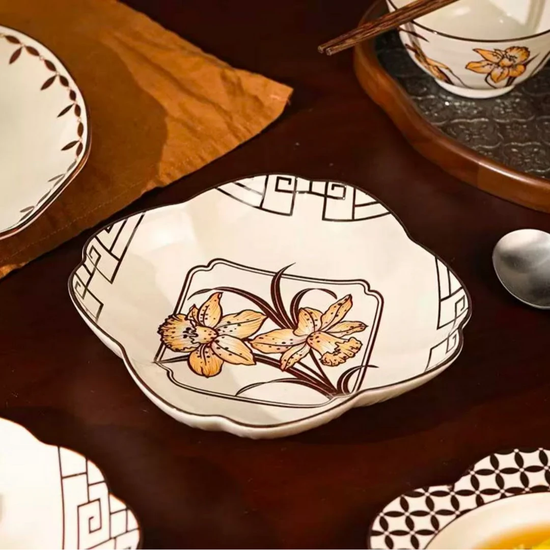 1191法式半窗花系列高温釉下彩8英寸正方盘两只装长20高3.7