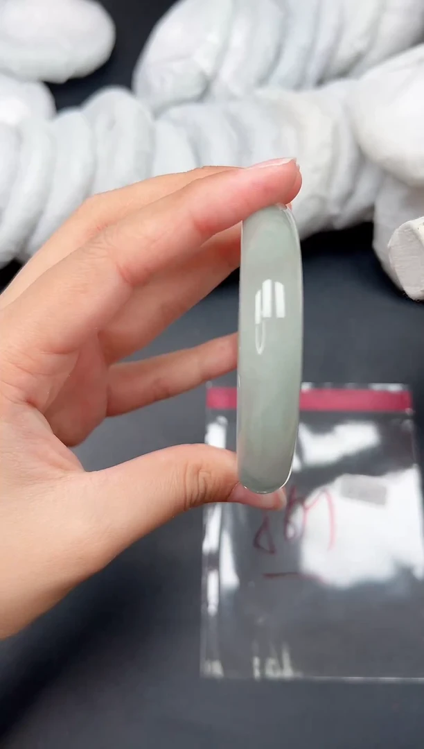 精品手镯，一物一拍J007