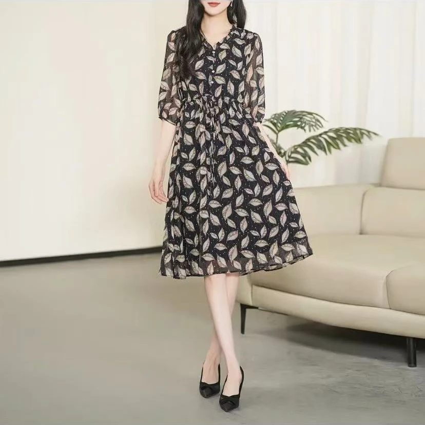 （盛夏晚风）2025年蚕丝扎染印花高腰显高显瘦气质连衣裙